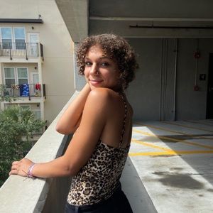 Meet your Posher, Makayla